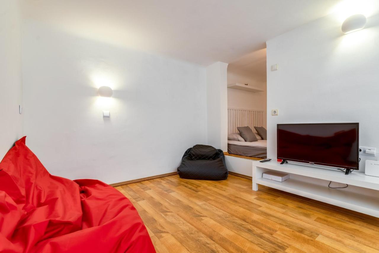 Little Cola Apartment In Dohany Street With Ac Budapest Kültér fotó