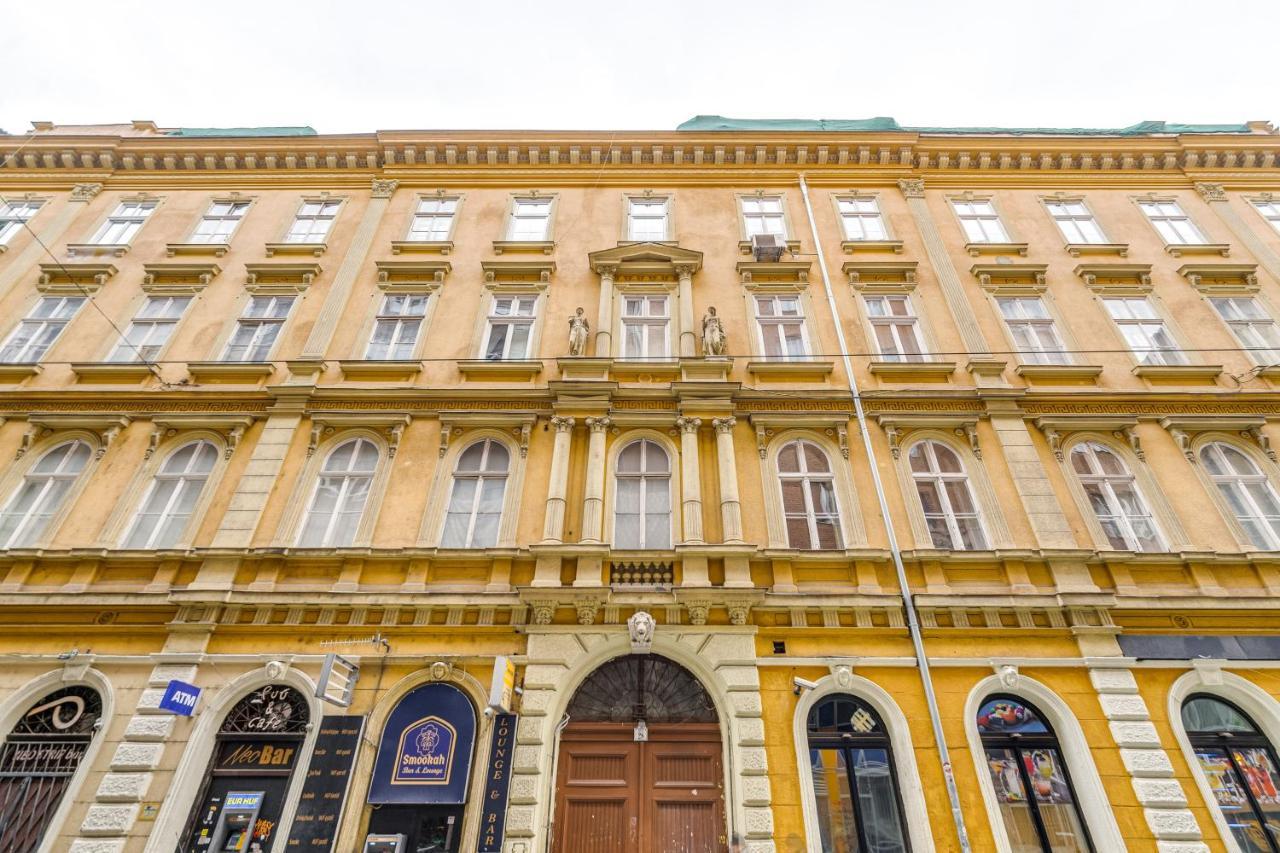 Little Cola Apartment In Dohany Street With Ac Budapest Kültér fotó